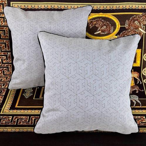 Hermès Nouveau jeu de deux - Coussin, Antiek en Kunst, Antiek | Tapijten, Tafelkleden en Textiel