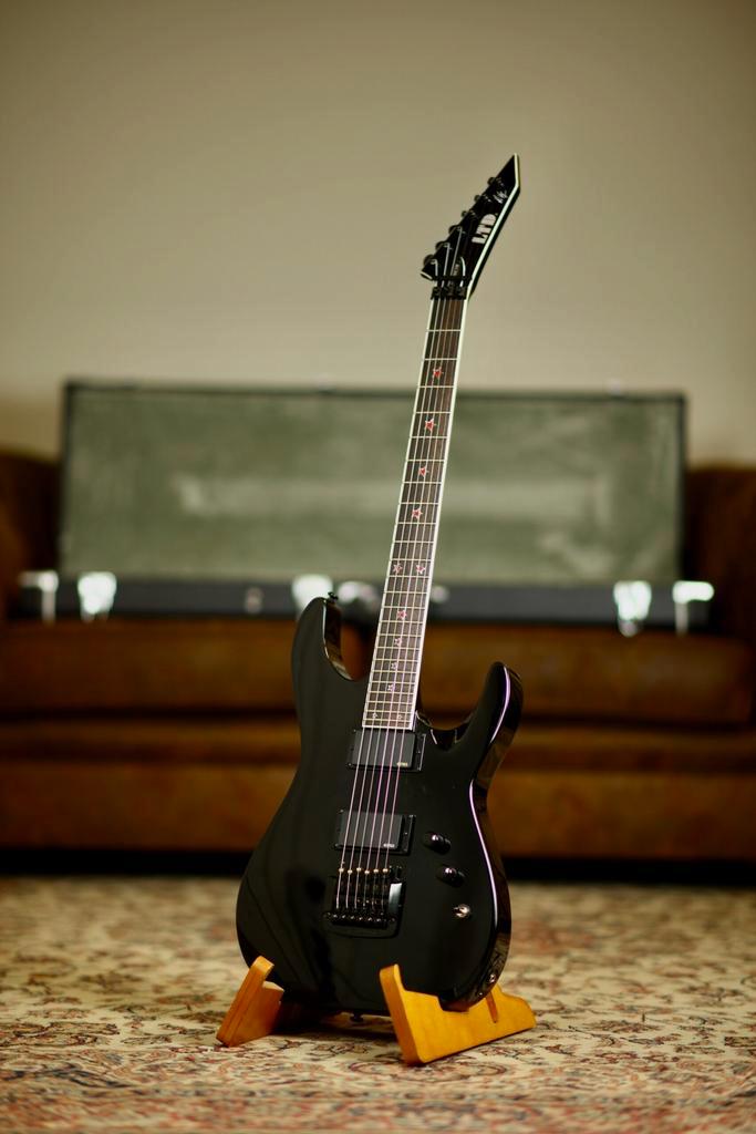ESP LTD Jeff Hanneman JH-600CTM | Black, Musique & Instruments, Instruments à corde | Guitares | Électriques, Envoi
