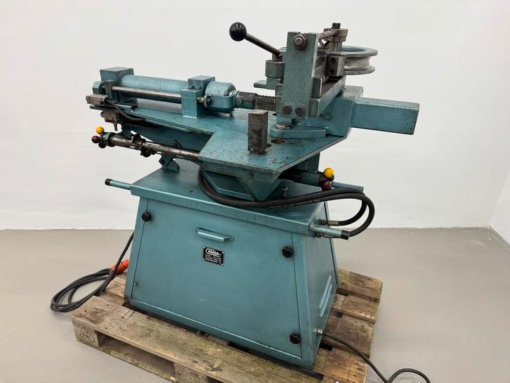 AMGA buigmachine buizenbuiger hydraulisch, Doe-het-zelf en Bouw, Gereedschap | Overige machines, Gebruikt