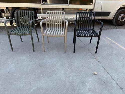 Tuinstoel met armleuning, drie kleuren (nieuw, outlet), Tuin en Terras, Tuinstoelen, Nieuw