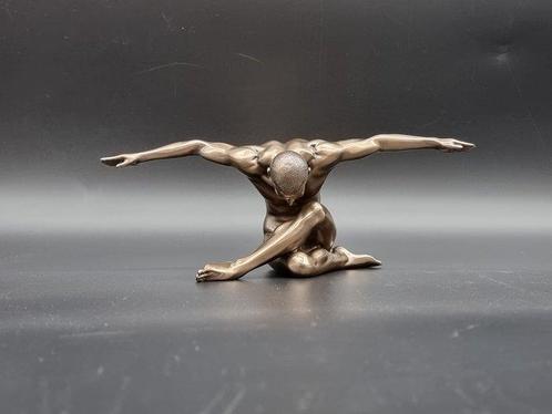 Beeld, Olympian Man - Cold Bronze 27cm - 9.5 cm - Hars, Antiquités & Art, Art | Objets design