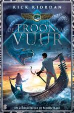 De troon van vuur / De avonturen van de familie Kane / 2, Boeken, Verzenden, Gelezen, Rick Riordan