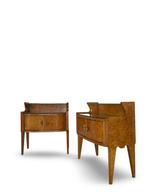 Nachtkastje (2) - Walnoot, Glas, Messing, Antiek en Kunst