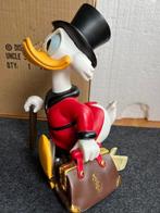 walt disney - Beeld, Disney Uncle Scrooge with a bag full of, Verzamelen, Nieuw