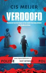 Verdoofd / Politie niet betreden 9789026136450 Cis Meijer, Verzenden, Gelezen, Cis Meijer