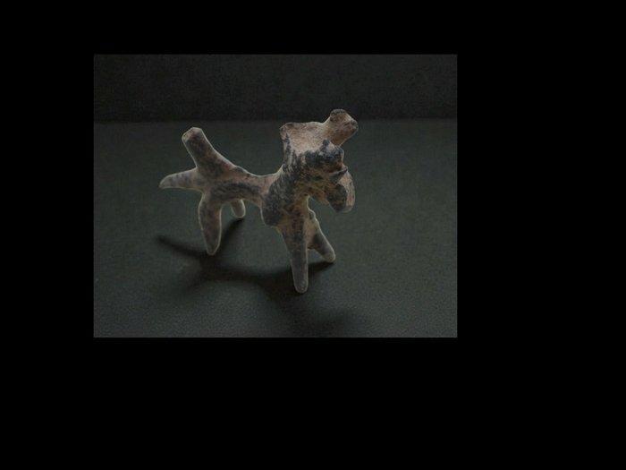 IJzertijd bronzen paard- of dierfiguur - 4 cm (Zonder, Antiek en Kunst, Antiek | Overige Antiek