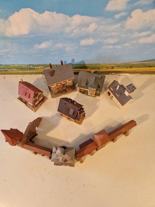 Kibri, Vollmer N - Modeltreingebouwen (8) - stadsmuren en, Hobby en Vrije tijd, Modeltreinen | N-Spoor