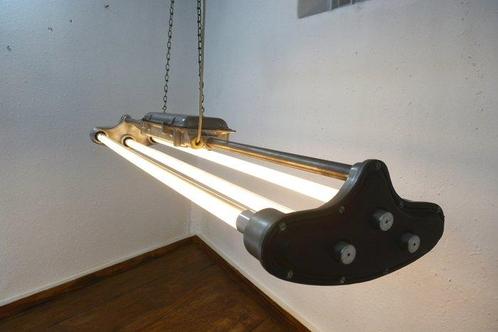 Polamp - Lampe à suspendre - Acier, Aluminium, Plastique, Antiek en Kunst, Antiek | Wandborden en Tegels