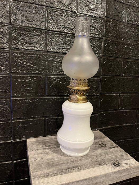 Petroleumlamp - Glas, Messing, opalijn, Antiek en Kunst, Curiosa en Brocante