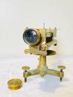 Théodolite - ancien optique , scientifique , professionnel ,
