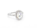 Veiling - Entourage ring ovaal Moissaniet 2.00 carat, Handtassen en Accessoires, Ringen, Nieuw