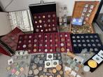 Monde. Collection of coins  (Sans Prix de Réserve), Postzegels en Munten