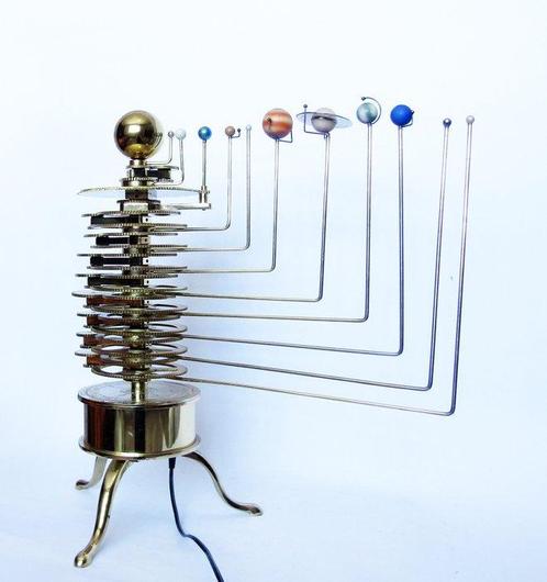 Planetarium, Orrery Zonnestelsel - Messing, Staal met, Antiek en Kunst, Curiosa en Brocante