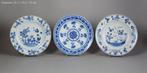 Een drie (3) Chinese blauw-witte borden - Porselein - China, Antiek en Kunst