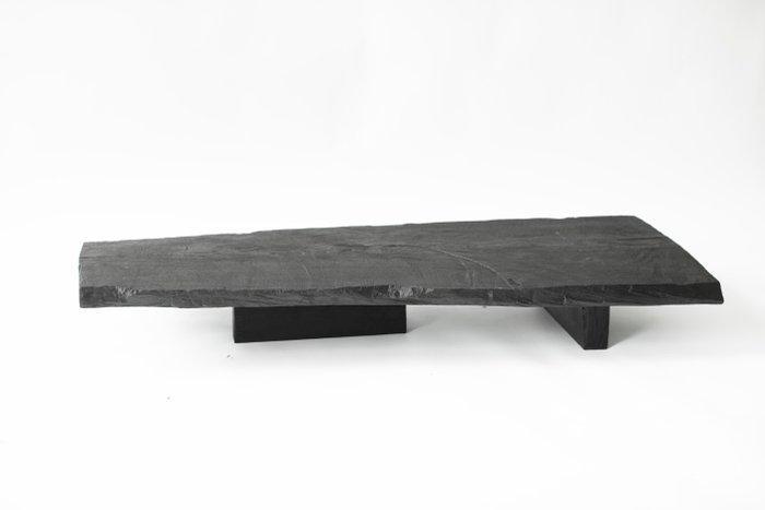 Ros Khavro - Salontafel - Eik - Lengte: 122 cm - Uniek, Antiek en Kunst, Kunst | Designobjecten