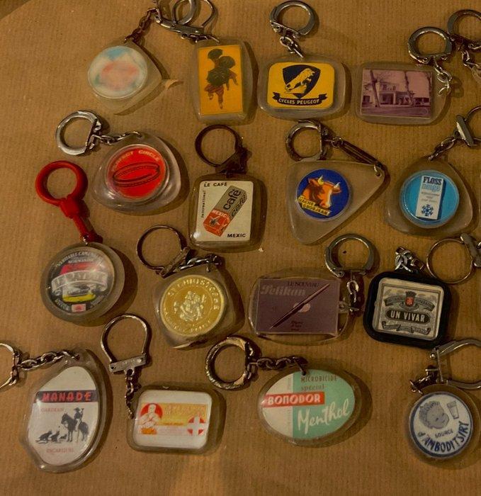 Themacollectie - Promotionele sleutelhangers, Antiek en Kunst, Antiek | Speelgoed