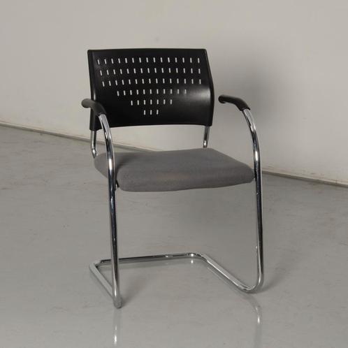 Klöber Metric vergaderstoel, grijs / zwart, sledeframe, Huis en Inrichting, Stoelen, Gebruikt, Ophalen of Verzenden