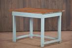 Vintage tafel | Oude eettafel | Lichtblauwe tafel