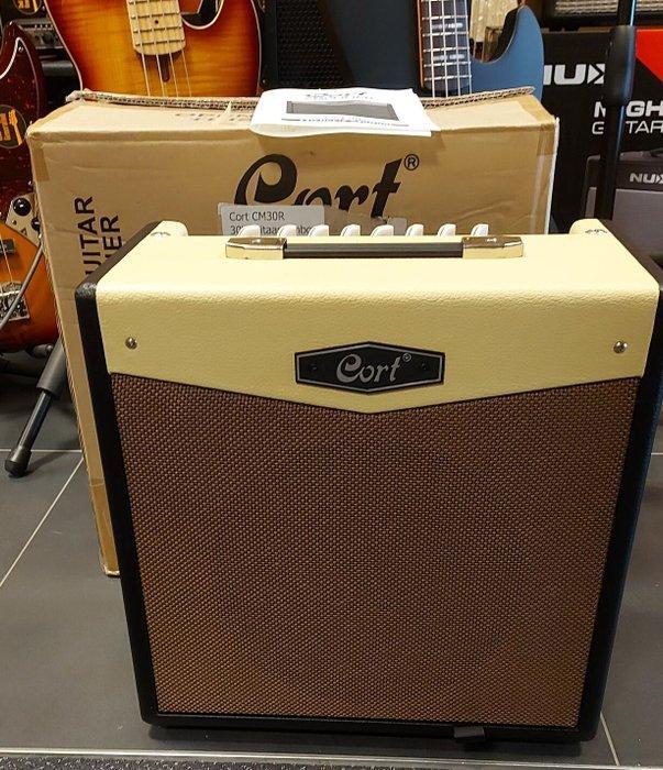 Cort - Aantal items: 1 - Gitaar eindversterker (Zonder, Muziek en Instrumenten, Snaarinstrumenten | Gitaren | Akoestisch