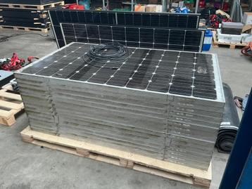Online veiling: 17 Zonnepanelen beschikbaar voor biedingen