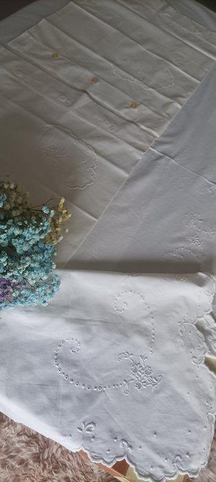 Belle drap de lépoque de nos grands-parents avec de belles, Antiquités & Art, Tapis & Textile