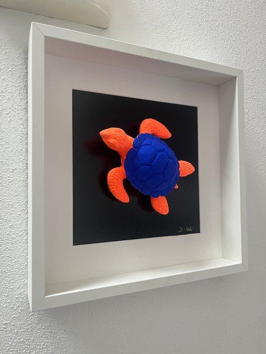 D - Uli -  Turtle  Orange & Blue, Antiquités & Art, Art | Objets design