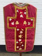 Religieuze en spirituele objecten (2) - Zijde, Borduurwerk,