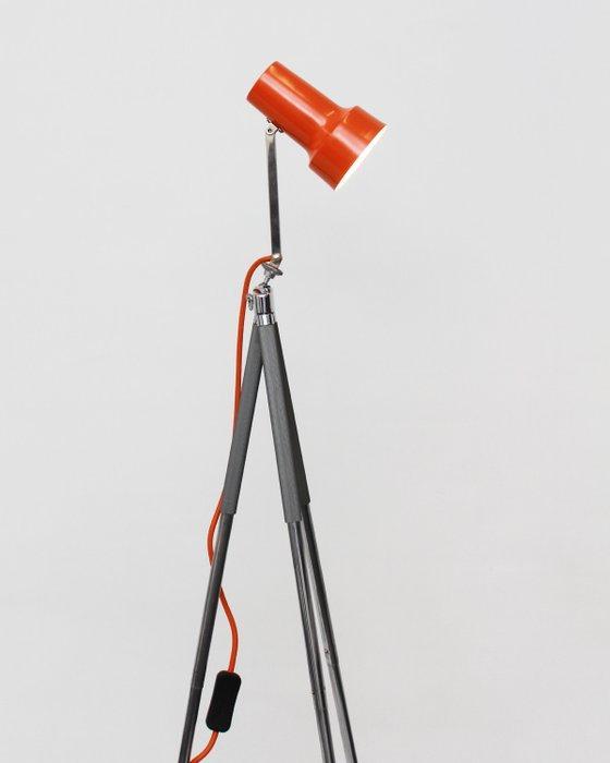 21neun - 21neun - Statief vloerlamp - Chroom, Staal -, Antiek en Kunst, Antiek | Verlichting