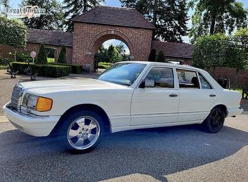 Mercedes-Benz 560 SEL