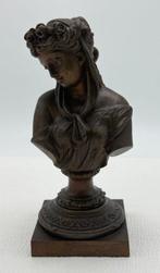 Buste, Jeune Fille - 20.5 cm - Zinklegering, Antiek en Kunst