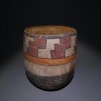 Nazca, Peru Terracotta, Aardewerk Vaspot. 13 cm H. c. 200 -