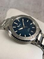 Oris - Aquis Date Automatic - 01 733 7770 4155-07 8 18 05P -, Handtassen en Accessoires, Horloges | Heren, Nieuw