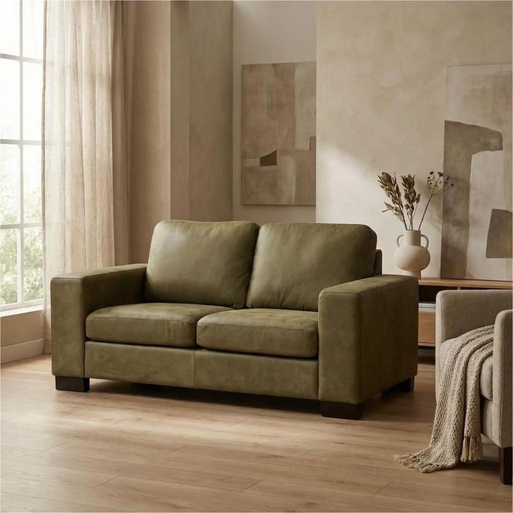 Leren bank Enjoy - 2 zits - Kenia Olive (olijf) - Poten, Huis en Inrichting, Zetels | Zetels, 150 tot 200 cm, 75 tot 100 cm, Nieuw