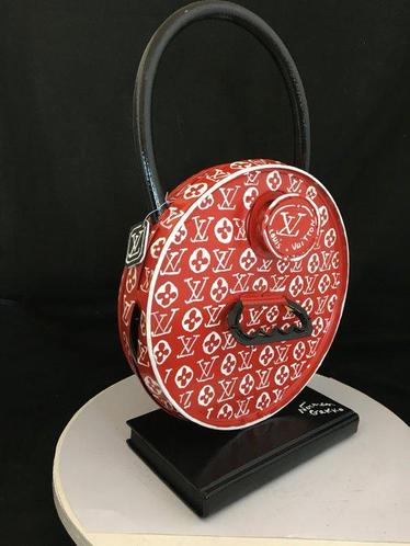 Oversized Louis Vuitton/Supreme handbag by Norman Gekko (2020