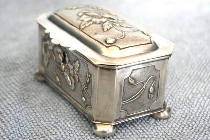 Sieradendoos (3) - .833 zilver - Sieradendoosje van zilver, Antiek en Kunst, Antiek | Zilver en Goud