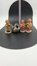 Hummel - Beeldje - Girl with Doll,Brought you a gift,Keeping, Antiek en Kunst