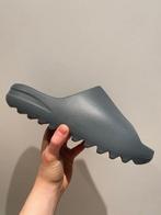 Yeezy X Adidas - Sneakers - Maat: Shoes / EU 43, UK 9, US 9