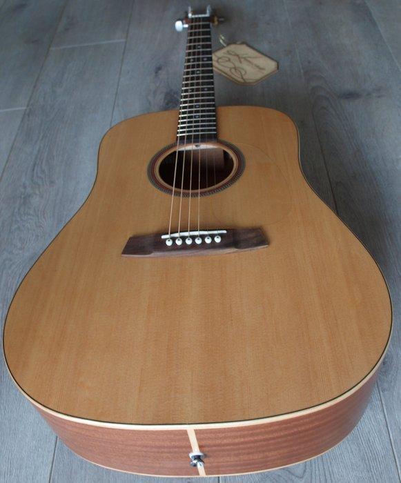 Kremona - M10C - - Akoestische gitaar, Muziek en Instrumenten, Snaarinstrumenten | Gitaren | Akoestisch