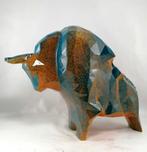 Vanessa Bonino - sculptuur, Geometric Bull Unikat - 29 cm -