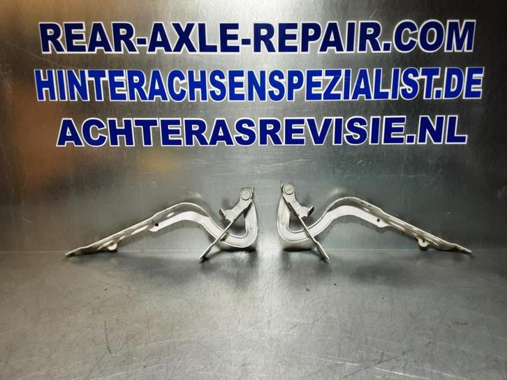 Motorkap scharnier links en rechts voor een Peugeot 208., Auto-onderdelen, Motor en Toebehoren, Nieuw, Peugeot, Verzenden