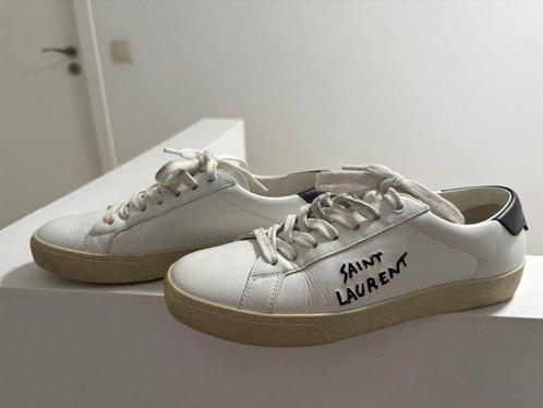 Saint Laurent - log embroidered low top - Baskets basses -, Kleding | Heren, Schoenen
