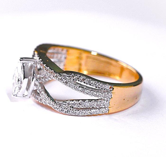 Ring - 14 karaat Geel goud - 0.75ct. tw. Diamant, Handtassen en Accessoires, Ringen