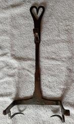 rare grille pain - Outil de travail - cuit pomme de terre