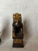 Ensemble chinois de foo dogs. - Bronze - Fin du XXe siècle