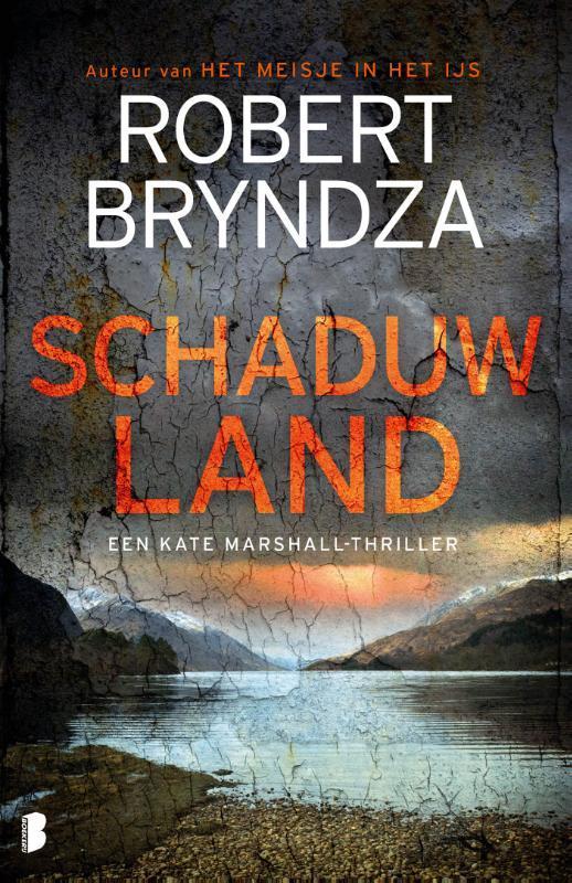 Schaduwland / Kate Marshall / 2 9789022590119 Robert Bryndza, Boeken, Thrillers, Gelezen, Verzenden