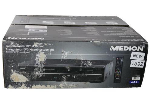 Medion MD83425 | VHS / DVD Combi Recorder | NEW IN BOX, TV, Hi-fi & Vidéo, Lecteurs vidéo, Envoi