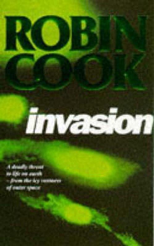 Invasion 9780330352888 Robin Cook, Boeken, Overige Boeken, Gelezen, Verzenden