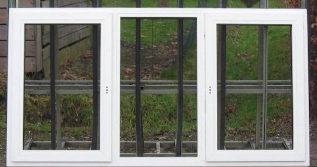 pvc raam met aluminium afwerking 227 x 120 wit / zwart 9005, Bricolage & Construction, Châssis & Portes coulissantes, Enlèvement ou Envoi