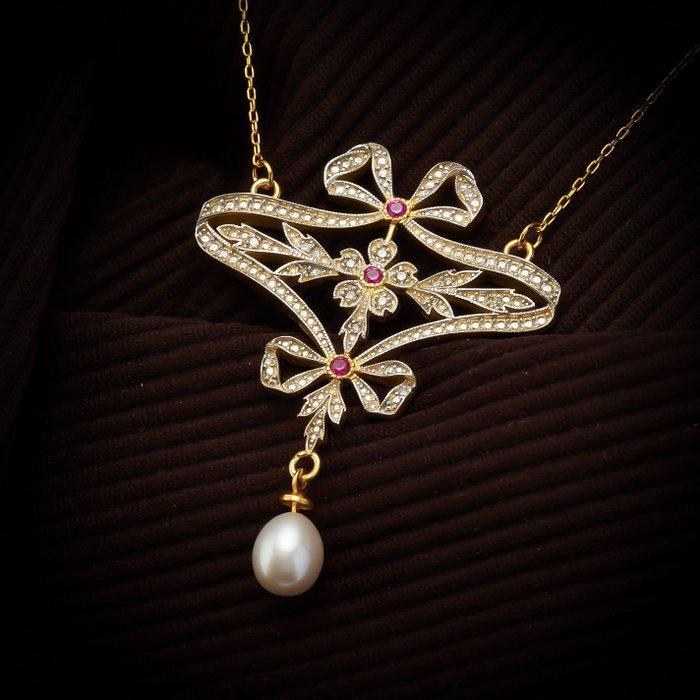 Sans prix de réserve - Collier avec pendentif - 8 carats, Handtassen en Accessoires, Antieke sieraden