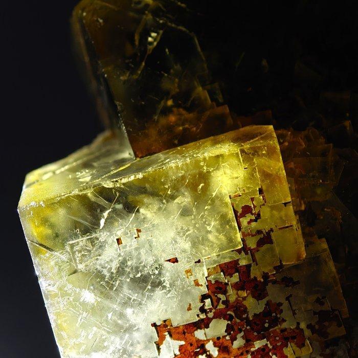 FLUORITE, gele en groene kubische kristallen, Marokko, Verzamelen, Mineralen en Fossielen